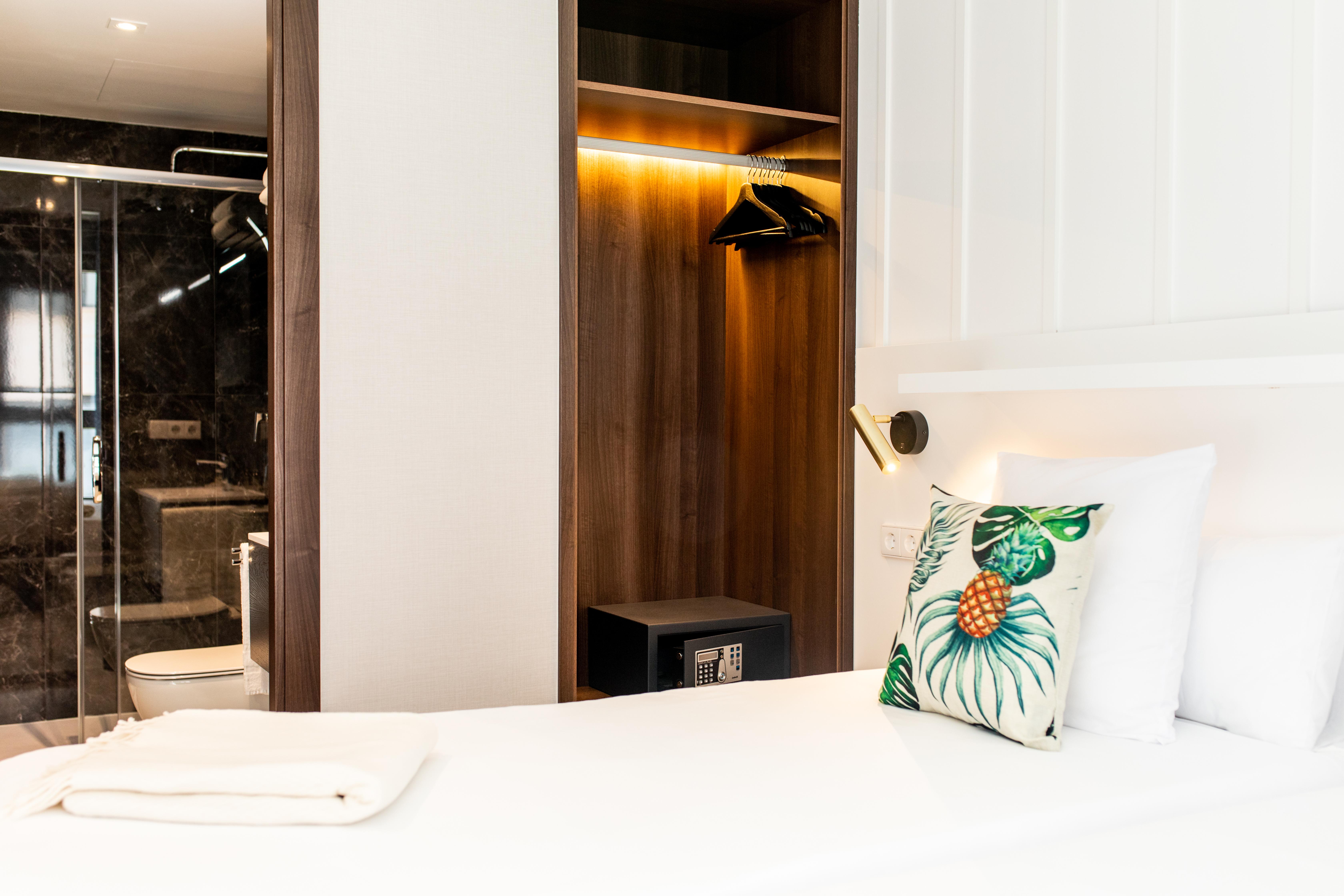 Ramirez Flats Valencia Aparthotel Bagian luar foto